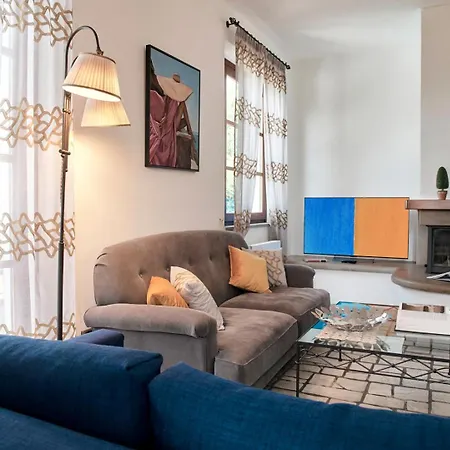 Villa Belvedere - Localita Barbiano, 3b, 50022 Fi, Italy *